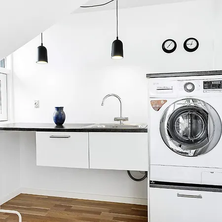 Secluded Retreat - By Traum *