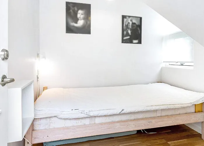 別荘 Secluded Retreat - By Traum