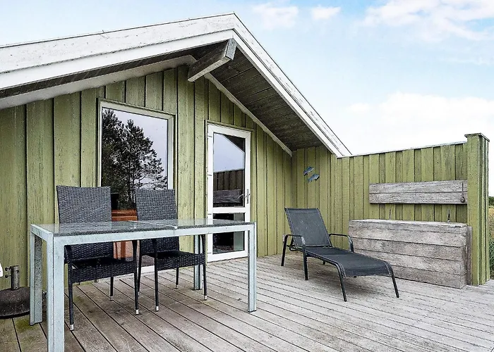 Secluded Retreat - By Traum