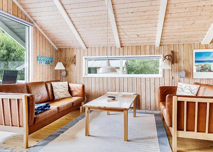 Secluded Retreat - By Traum *